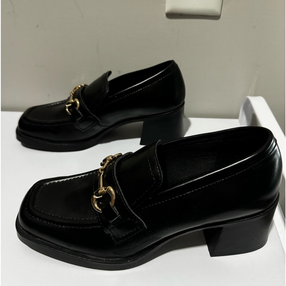 H&M Shoe - Picture 3 of 6